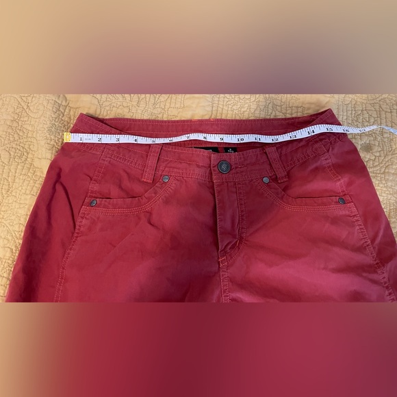 Kuhl Born in the mountains pants in a red/orange/salmon color size 8 - Picture 3 of 13